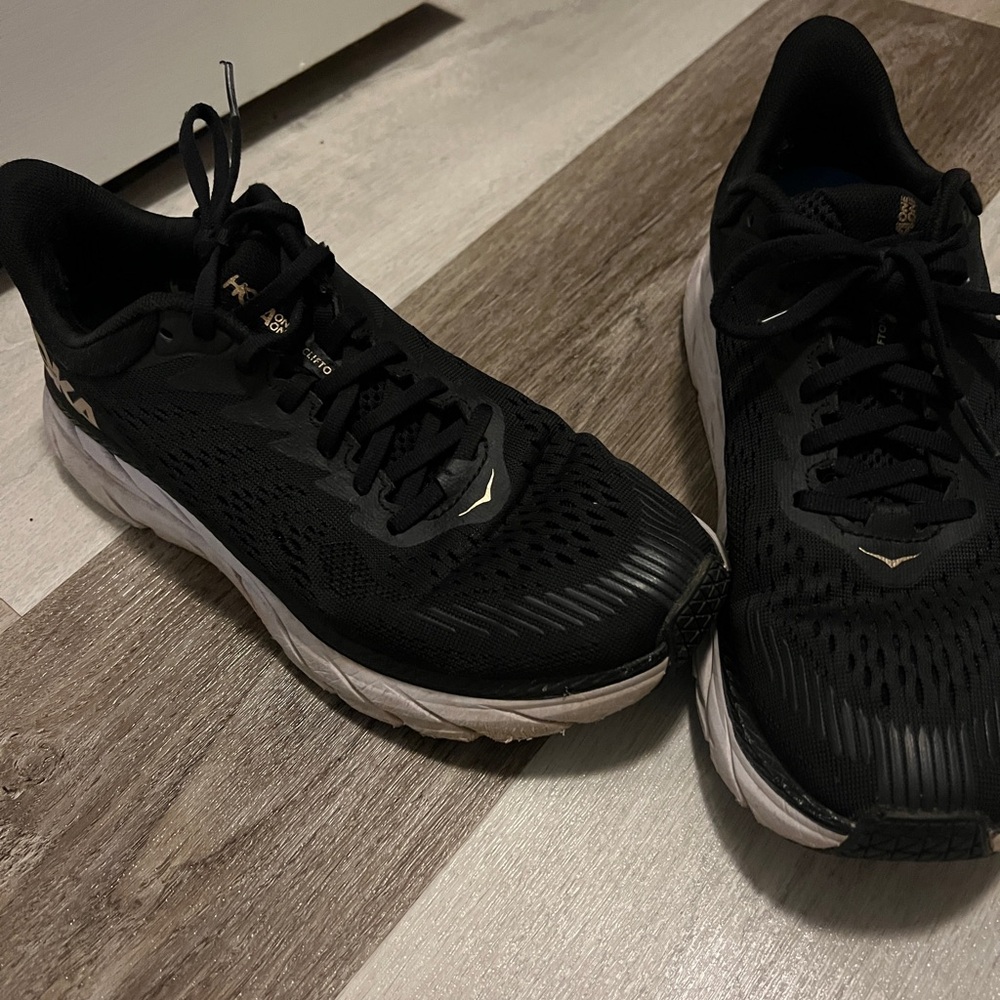 Women’s Hoka Clifton 8